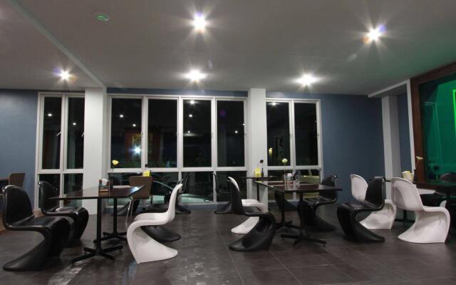 Trendy Hotel