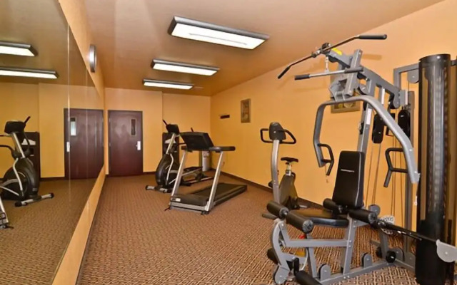 HiWay Inn Express of Broken Bow