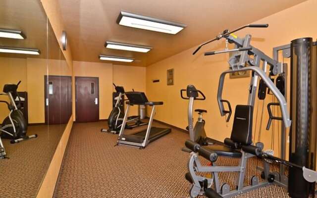 HiWay Inn Express of Broken Bow