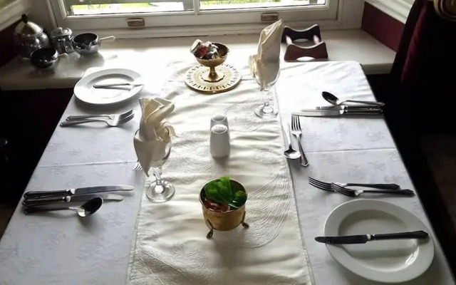 Riebeek Valley Hotel