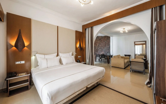 Iris Hotel Ressort Space et Resort