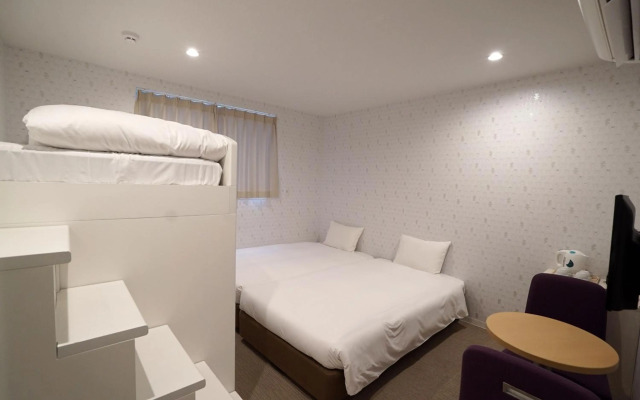 CVS Bay Hotel