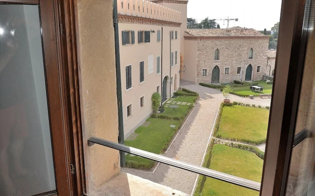 The Knight Loft With Pool