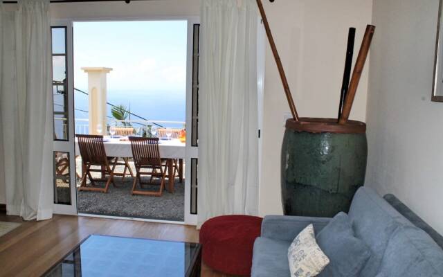 Casa das Neves by Our Madeira