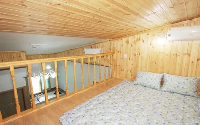 Gyeongju Feel House Pension