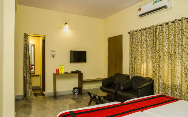OYO 8129 Coral Residency City Center
