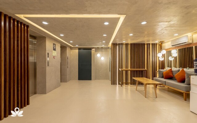 IHotel Uptown BGC