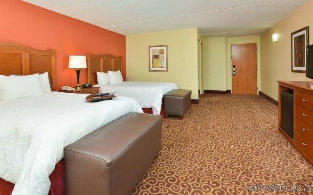 Hampton Inn Chicago-Carol Stream