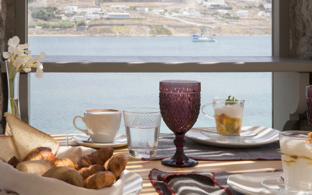 Dreambox Mykonos Suites