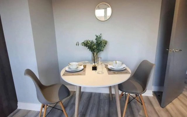 Inviting 1-bed Apartment in the Heart of Sheffield