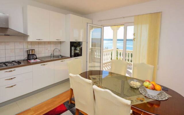 Apartment Ana Maslenica