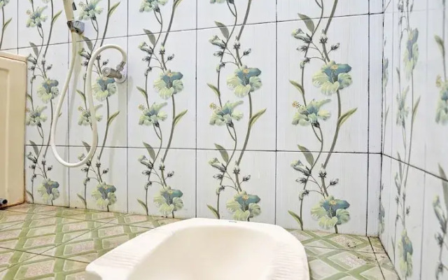 OYO Life 92043 Kost Barokah Syariah Madiun