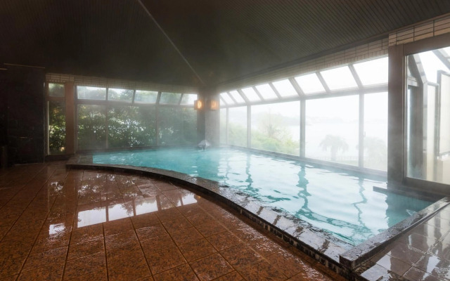 Toba Seaside Hotel
