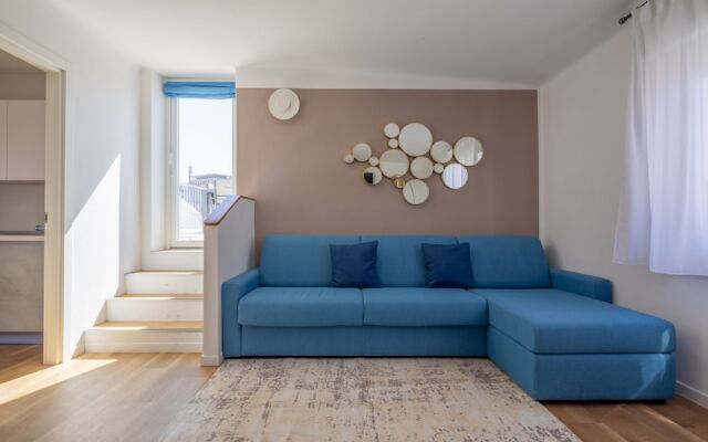 Vis a Vis Apartments