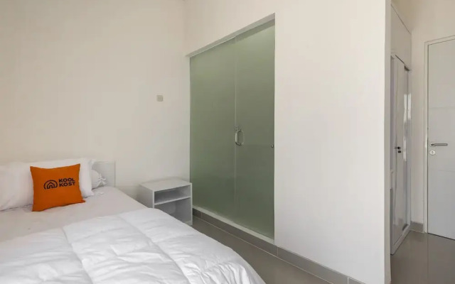 KoolKost near T2 Juanda Airport