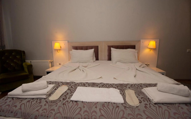 SRF Hotel