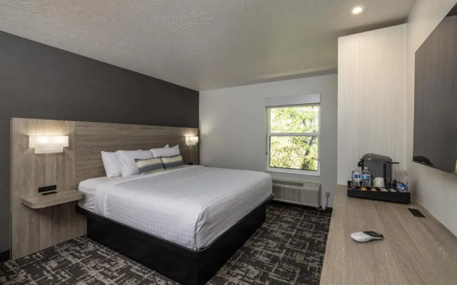 Quality Inn & Suites Montclair