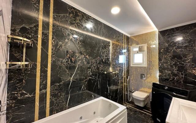 Beverly hills standalone villa with pool