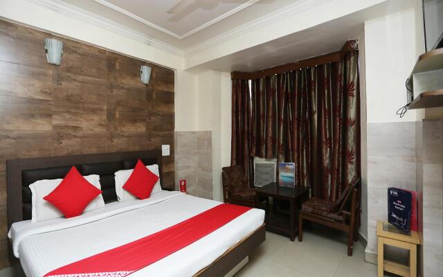 OYO 24954 Hotel Amrita