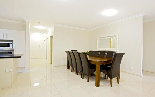 Astina Serviced Apartments - Central