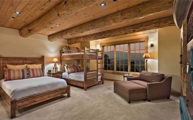 Panorama Lodge South