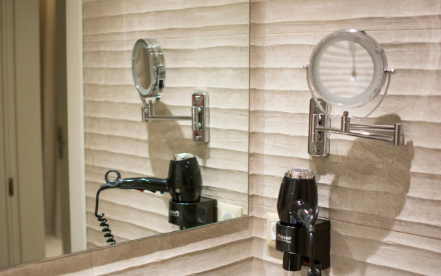 Prima Vista Beachfront Boutique Hotel