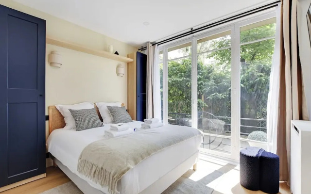 Magnificent 2bd/6p Apartment - Eiffel Tower