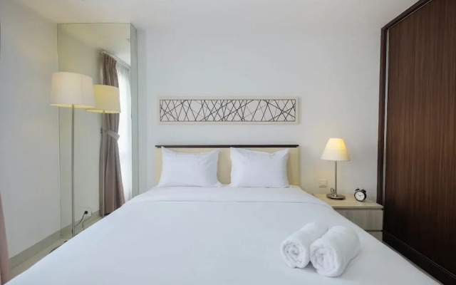 Luxury Studio Room at Azalea Suites Apartment