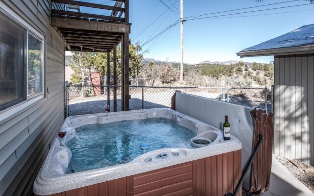 An Amazing View - Three Bedroom Cabin