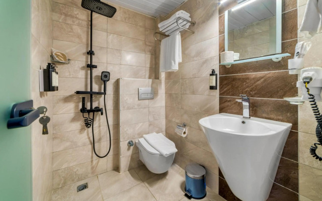 Illusion Beach Club Hotel +16 Only Adult