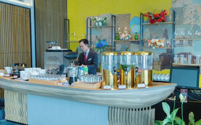 Central Plaza Hotel - My Tho