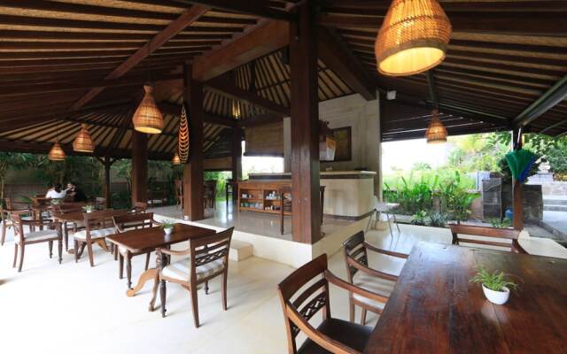 ZEN Premium Ubud Bisma 3