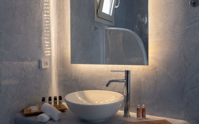 Santoterra Antigua Suites