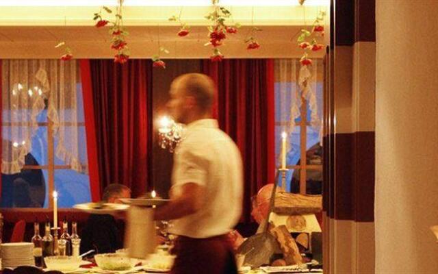 Christof Hotel