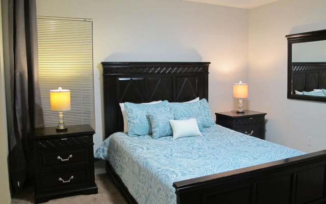 Lake Berkley 7BR Pool Home LB988