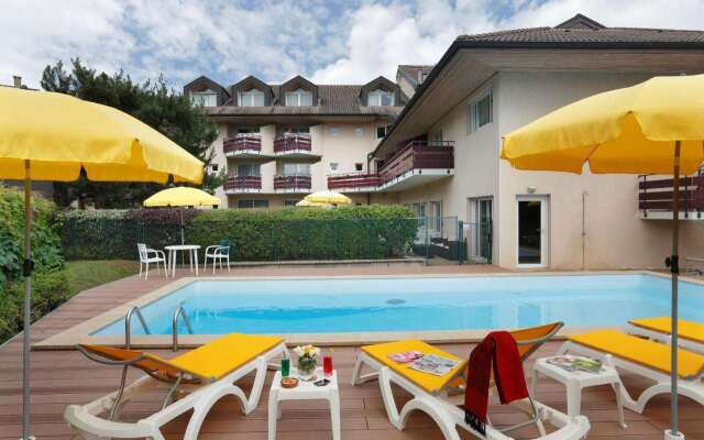 Logis Hôtel Arc en Ciel