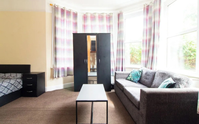 Thornbury Guest House Room 1