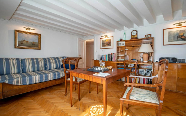 Ca’ Cappello Venetian Apartment M02074212072