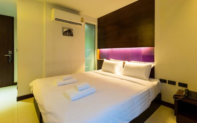 Collection O The Bangkok Airport Link Suite