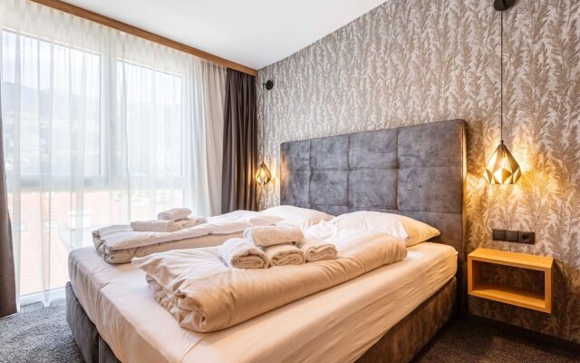 Modern Holiday Apartment With 2 Bedrooms in Fugen