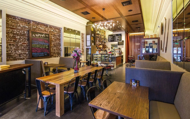 Grand Hotel Rockdale