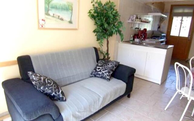 House With 2 Bedrooms in Lapeyrouse, With Wonderful Lake View, Enclose
