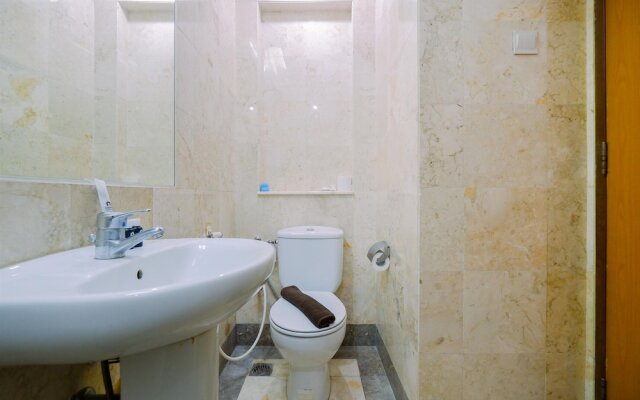 Modern Look And Comfy 3Br Apartment Bellagio Residence