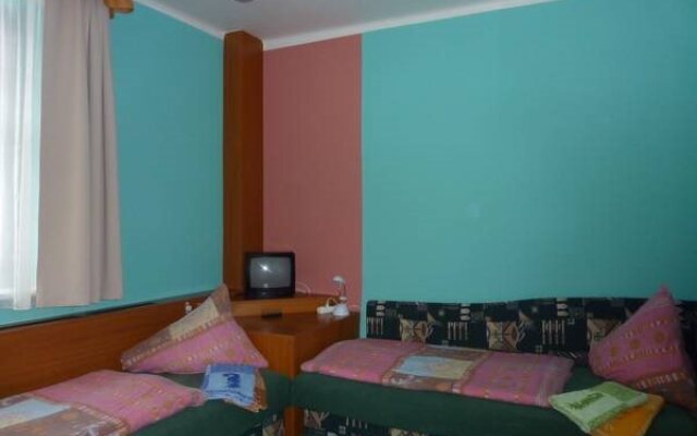 Pension Ayky