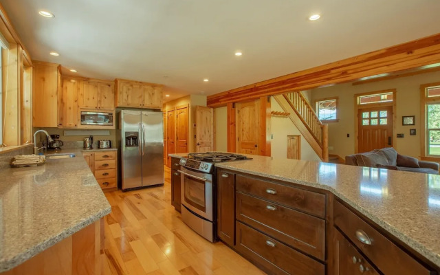 River Lodge in Plain