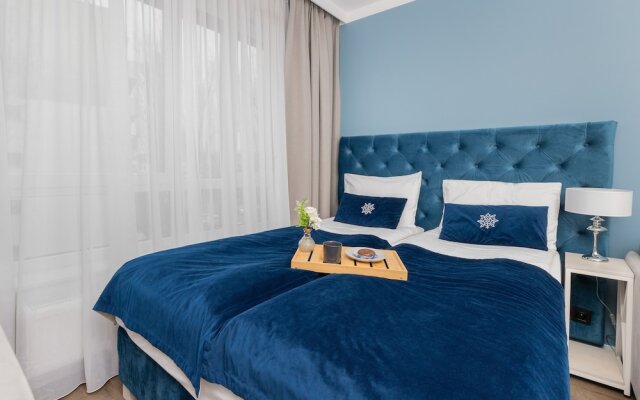 Blue Studio for 4 in Gdansk by Renters