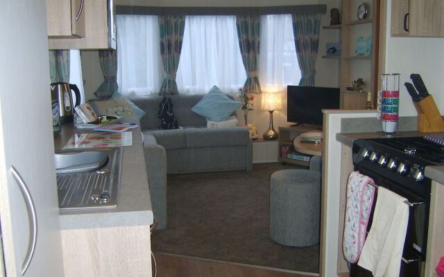 Cosy Holiday Home in Cardigan With Garden