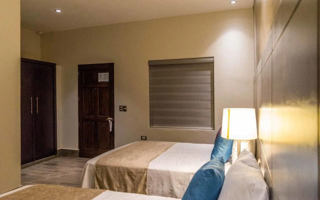 Punto Madero Hotel & Plaza