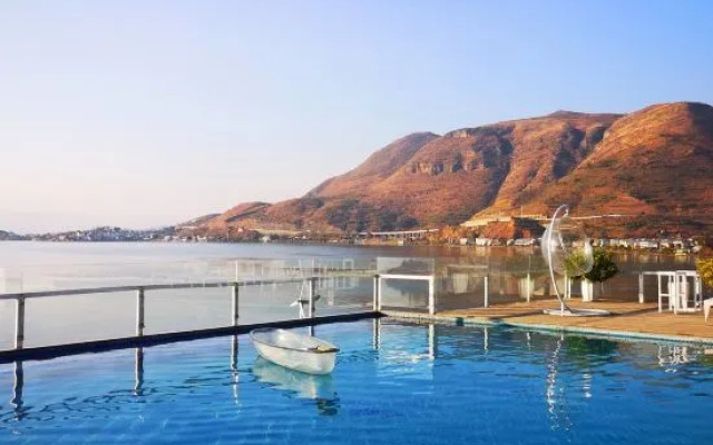 Erhai Lake View Resort Hotel Yuebo Jingyi