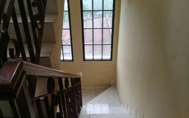 Villa Kota Bunga Vinca